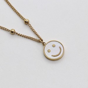 2 pcs Fashion simple Smiley Face Pendant Necklace