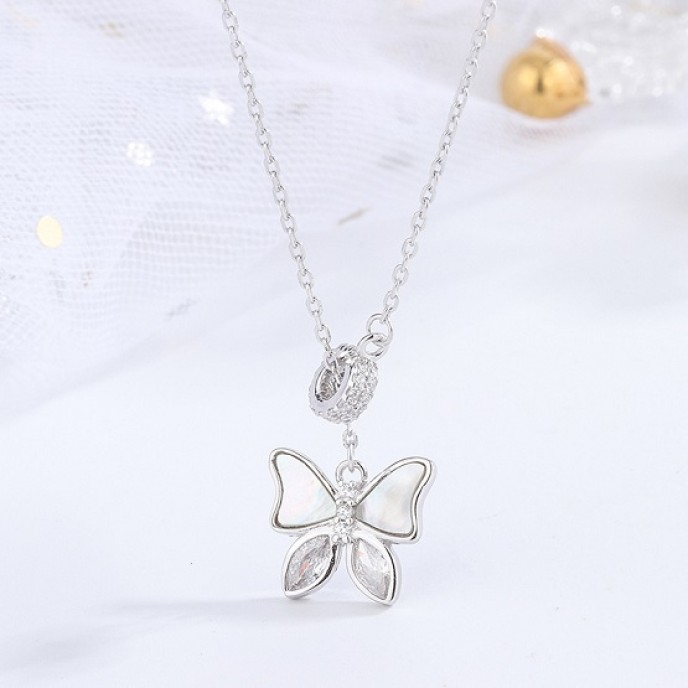 4 PCS Adjustable Chain Butterfly Charm Pendant Necklace 4 PCS Adjustable Chain Butterfly Charm Pendant Necklace