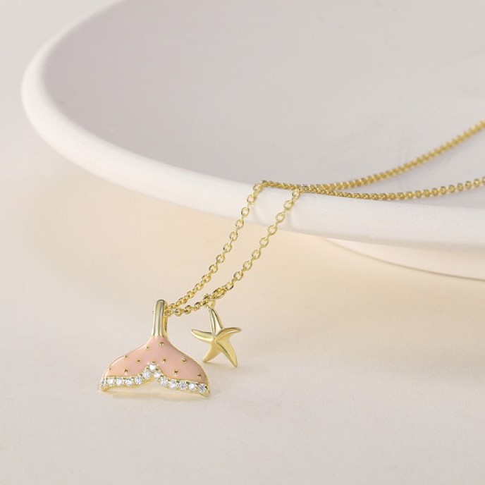 4 PCS Colorful Fish Tail Starfish Necklace 4 PCS Colorful Fish Tail Starfish Necklace
